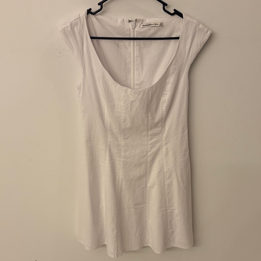 Abercrombie & Fitch Elegant White Blouse